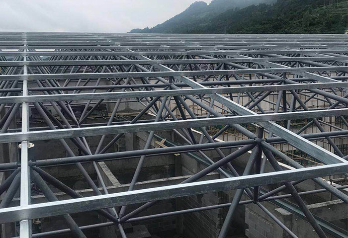 肇东仁怀冠英学校艺体楼网架